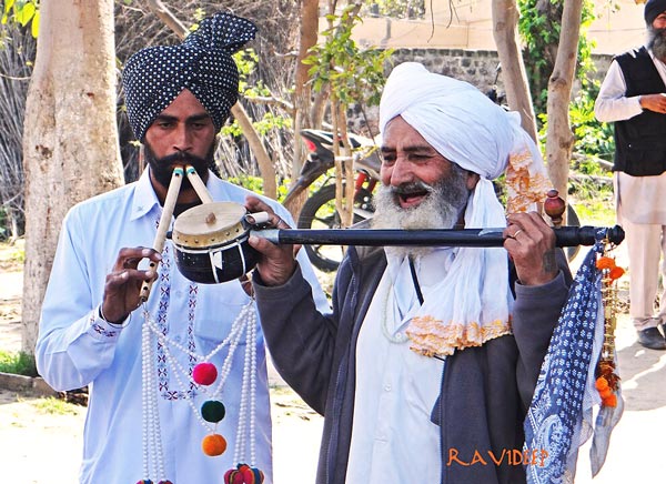 インドの楽器トゥンビ