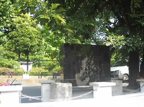 春の小川の歌碑（記念碑）