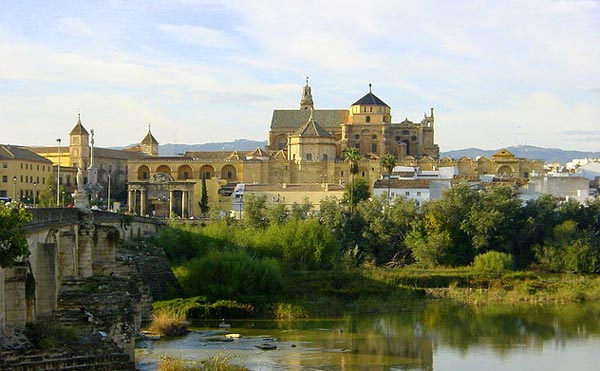 スペインの世界遺産 コルドバ歴史地区とメスキータ