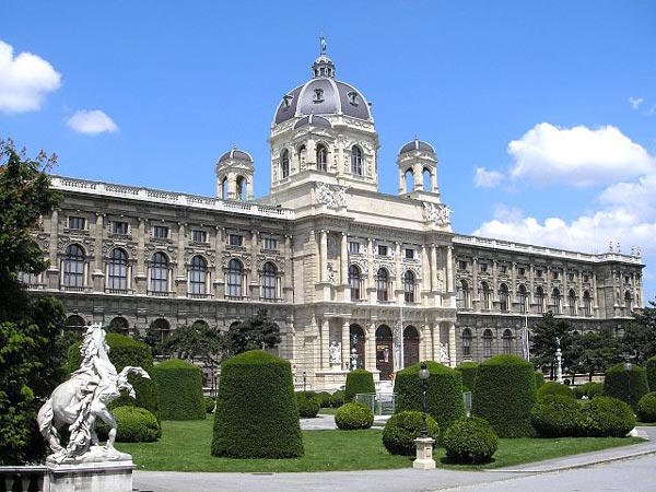 ウィーン自然史博物館