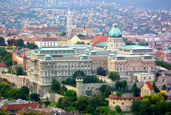 首都ブダペストにある世界遺産ブダ城