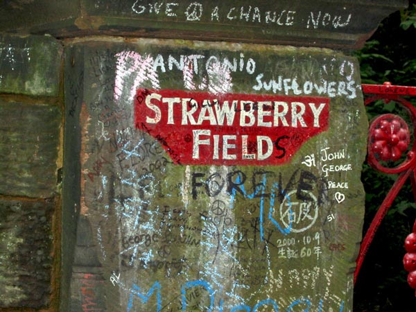 Strawberry Fields Forever 歌詞 和訳 ビートルズ ジョン・レノン 