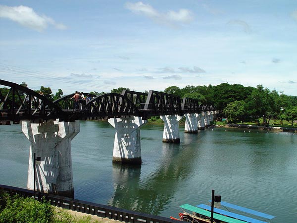 「戦場にかける橋」の舞台となったクウェー川鉄橋