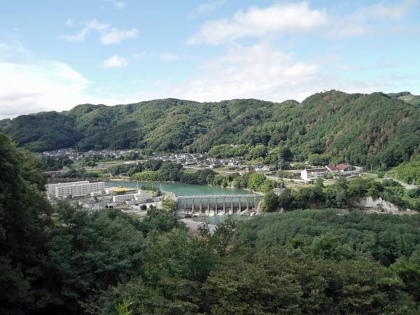 小諸城址から眺める千曲川