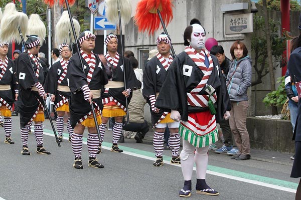 大岡越前祭の奴振り