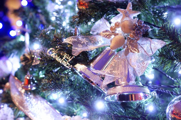 クリスマスツリーの銀の鈴