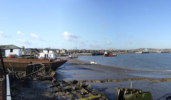 イングランド・チャタムの港
