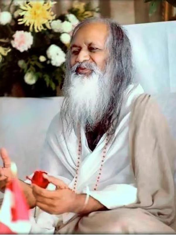 マハリシ・マヘーシュ・ヨーギー Maharishi Mahesh Yogi