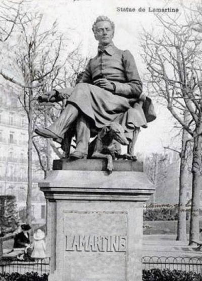 ラマルチーヌ(ラマルティーヌ)の銅像