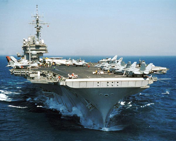 空母キティホーク